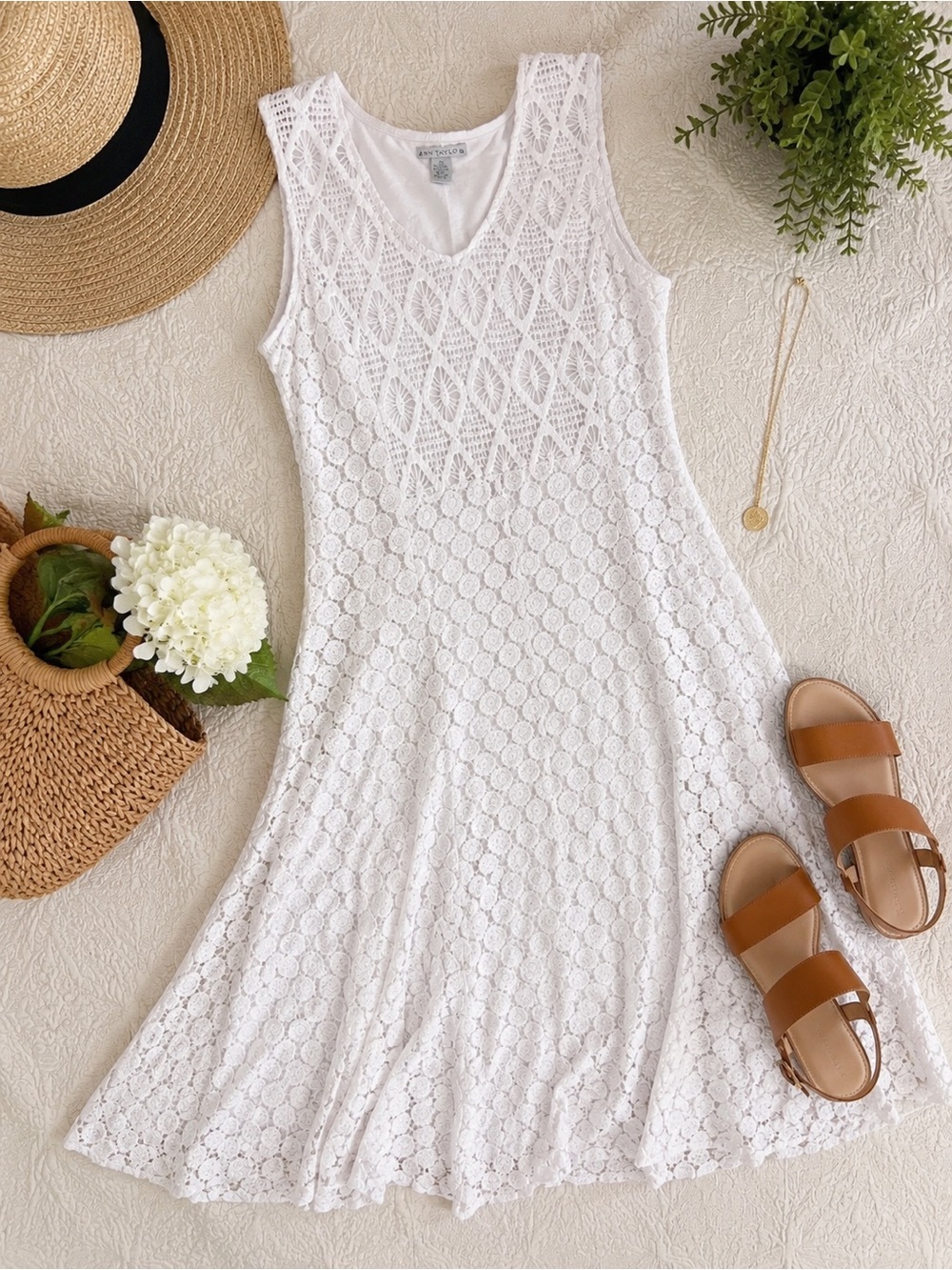 Studio West White Crochet Sleeveless Boho Maxi Dress with V-Neck. Size XL